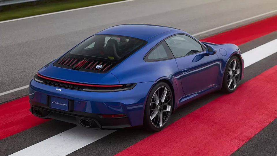 پورشه 911 کلاب کوپه